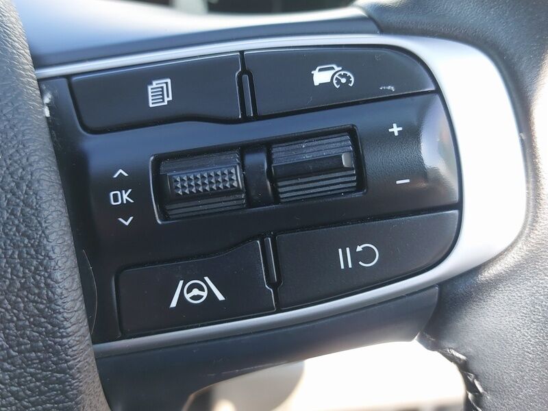 More views of Kia Sportage