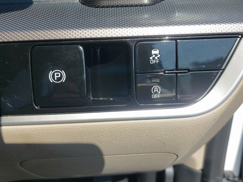 More views of Kia Sportage