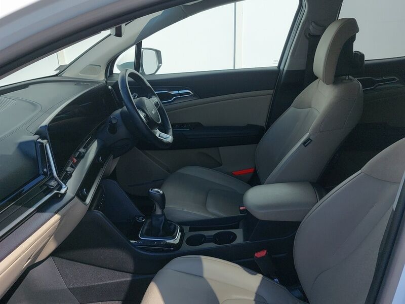 More views of Kia Sportage