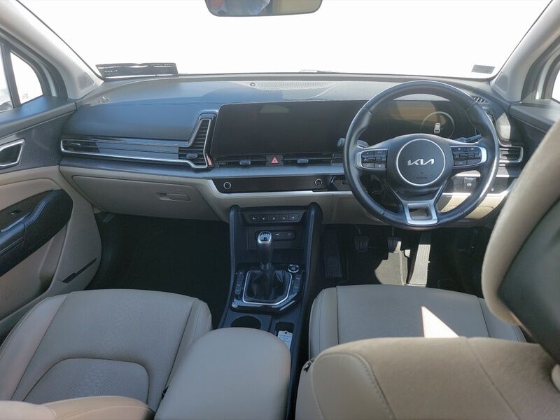 More views of Kia Sportage