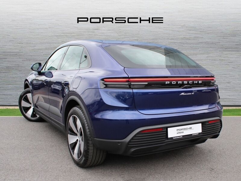 More views of Porsche Macan