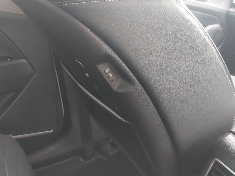 More views of Kia Sportage