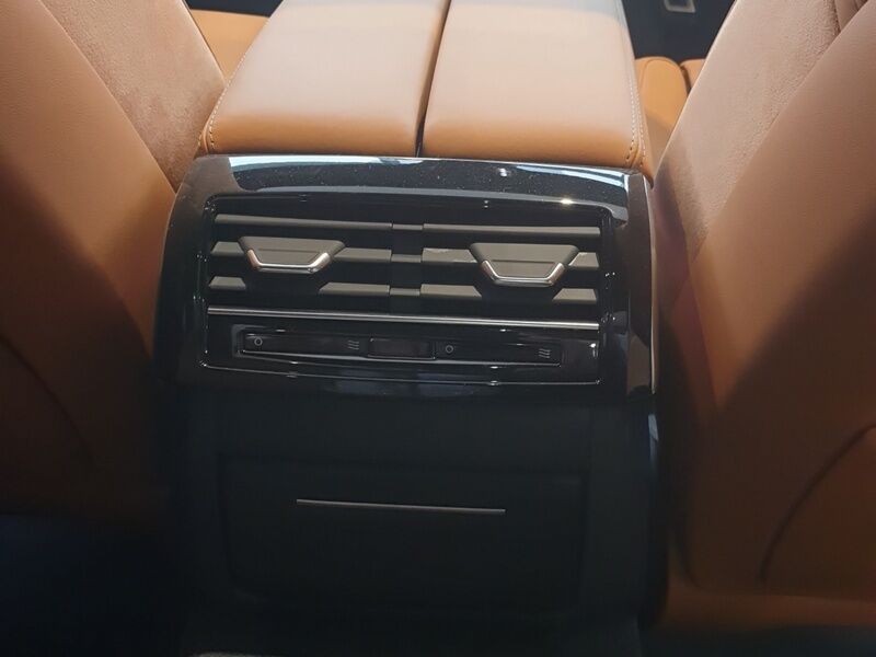 More views of Audi A8