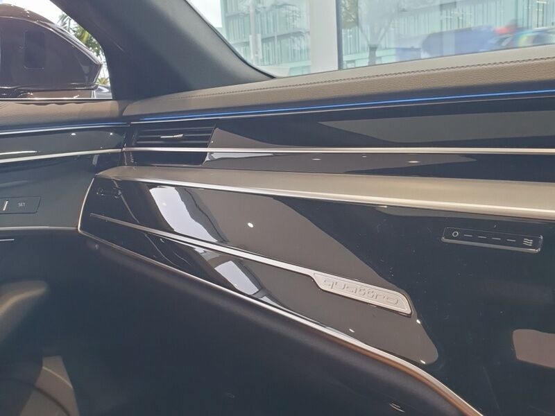 More views of Audi A8