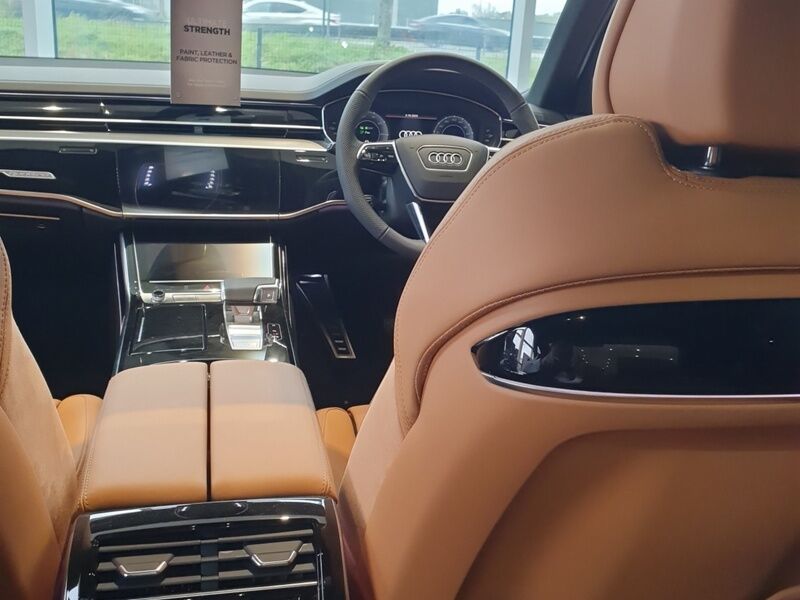 More views of Audi A8