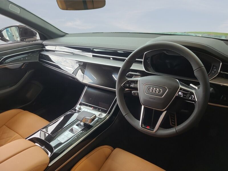 More views of Audi A8