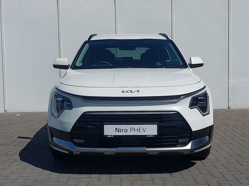 More views of Kia Niro