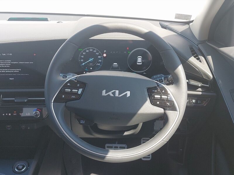 More views of Kia Niro