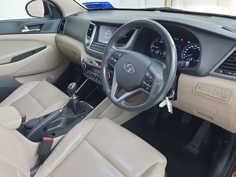 More views of Hyundai Tucson