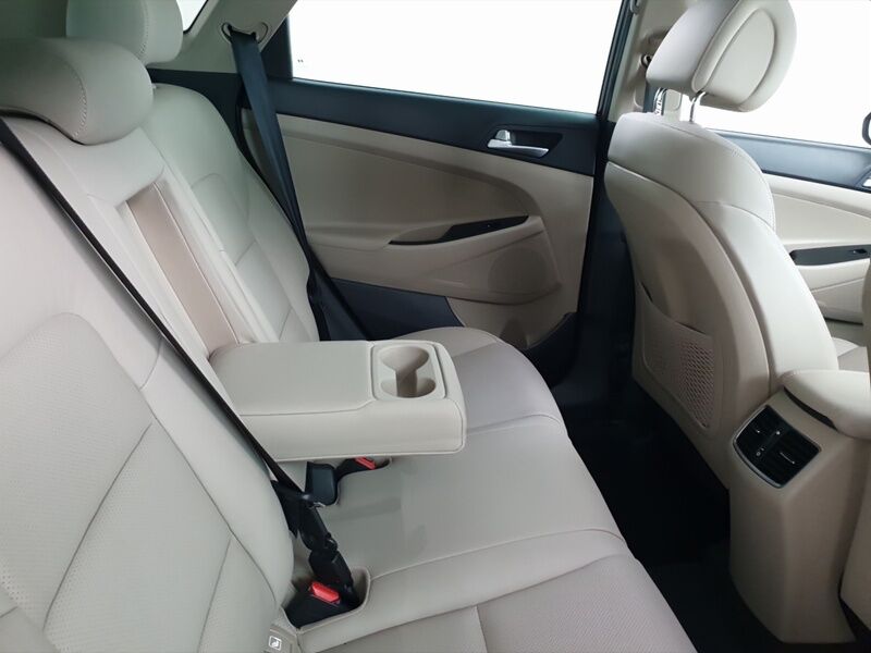 More views of Hyundai Tucson