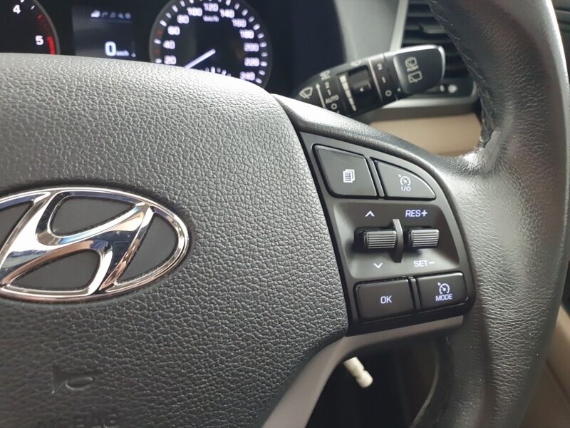 More views of Hyundai Tucson