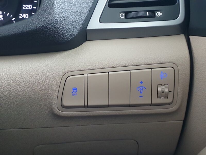 More views of Hyundai Tucson