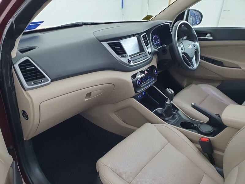 More views of Hyundai Tucson