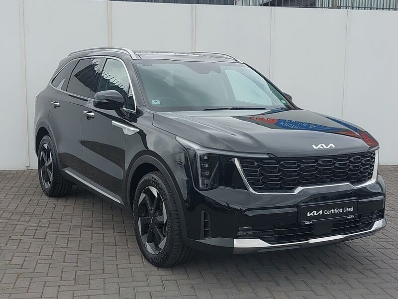 More views of Kia Sorento