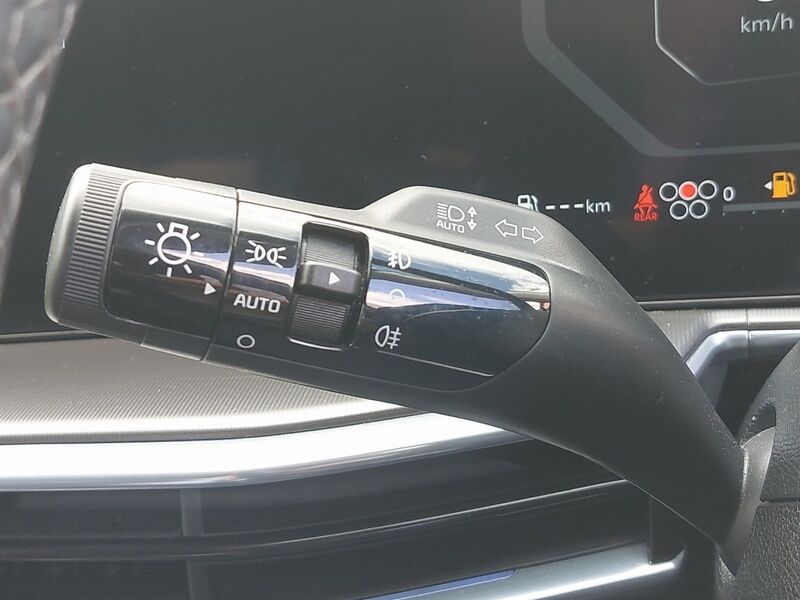 More views of Kia Sorento