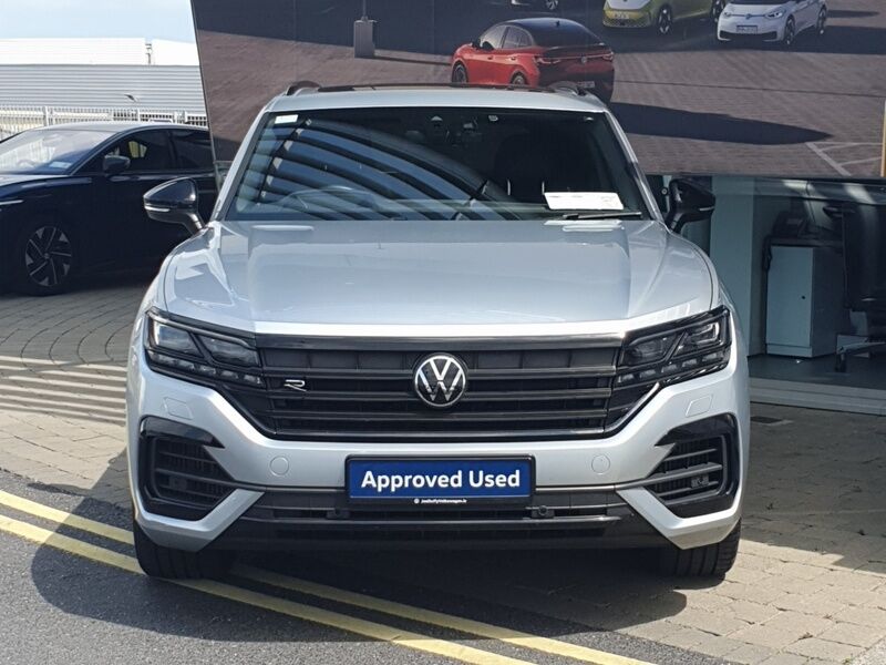 More views of Volkswagen Touareg