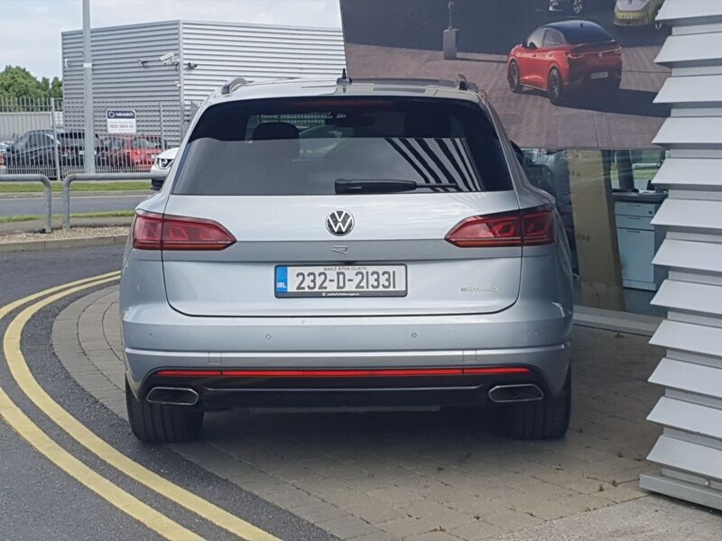 More views of Volkswagen Touareg
