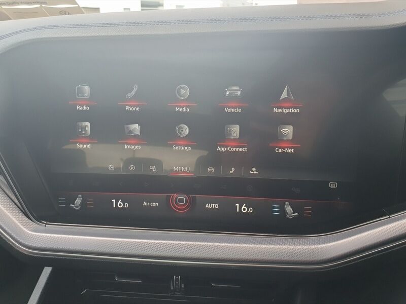 More views of Volkswagen Touareg