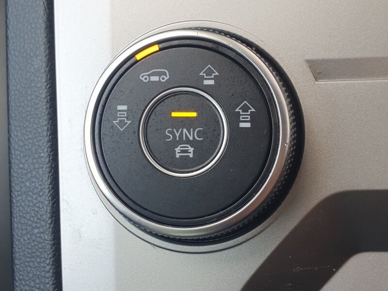 More views of Volkswagen Touareg