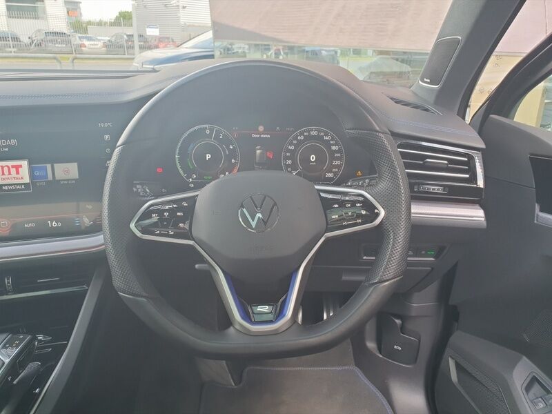 More views of Volkswagen Touareg