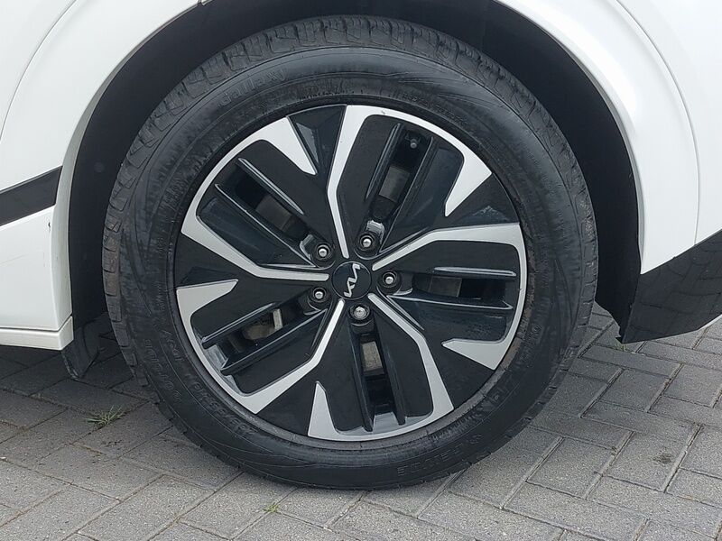 More views of Kia EV6