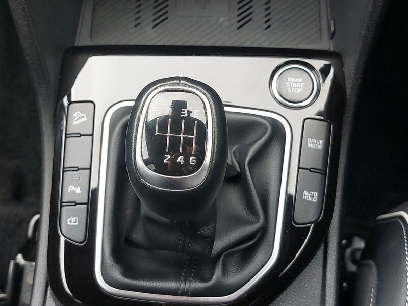 More views of Kia Sportage