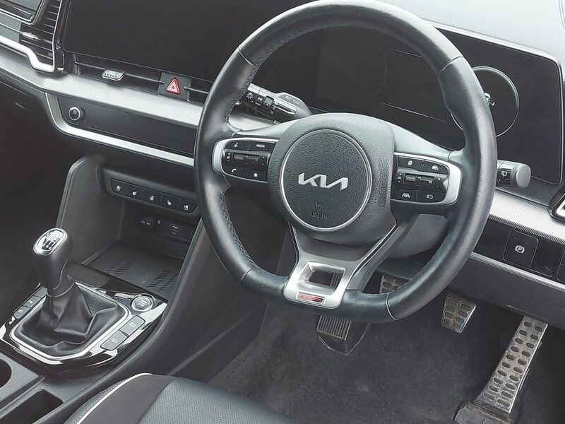 More views of Kia Sportage