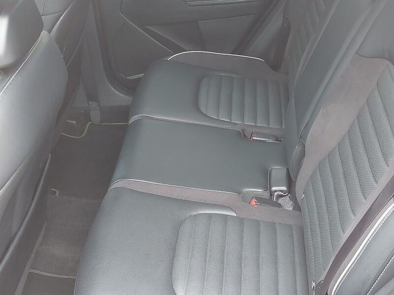 More views of Kia Sportage