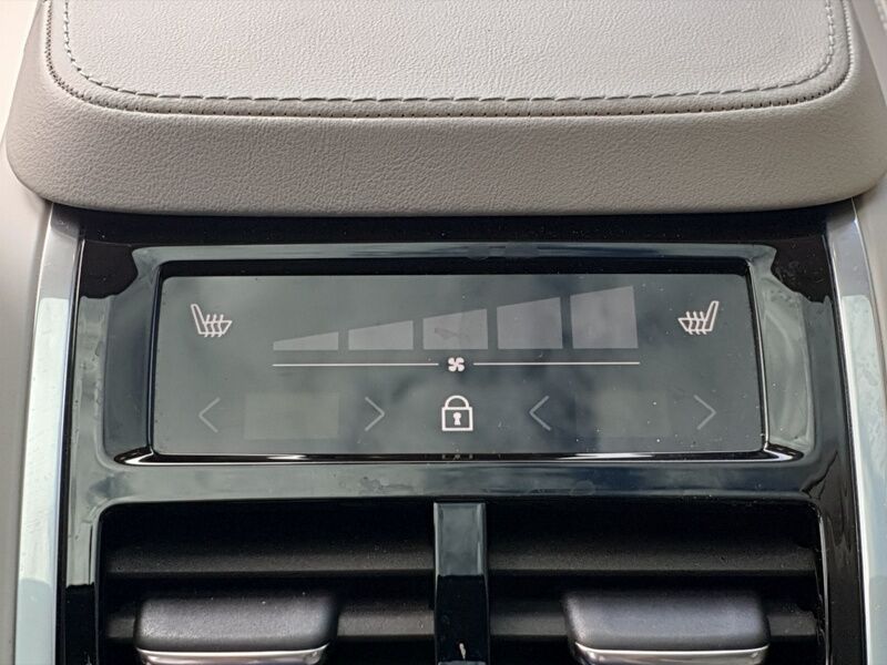 More views of Volvo XC90