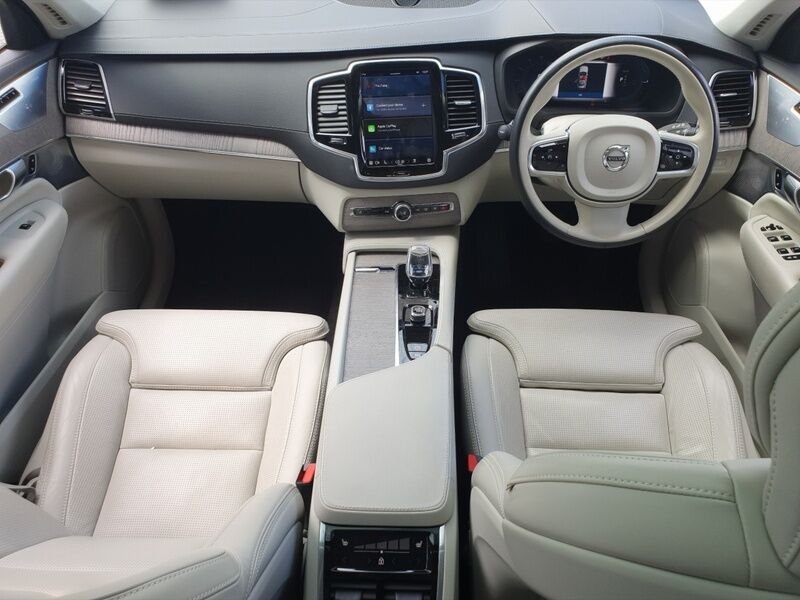 More views of Volvo XC90