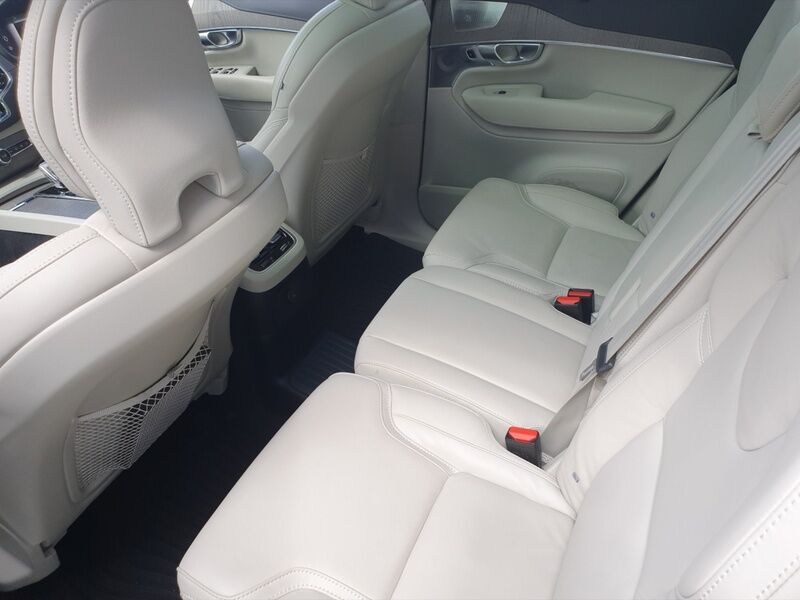 More views of Volvo XC90