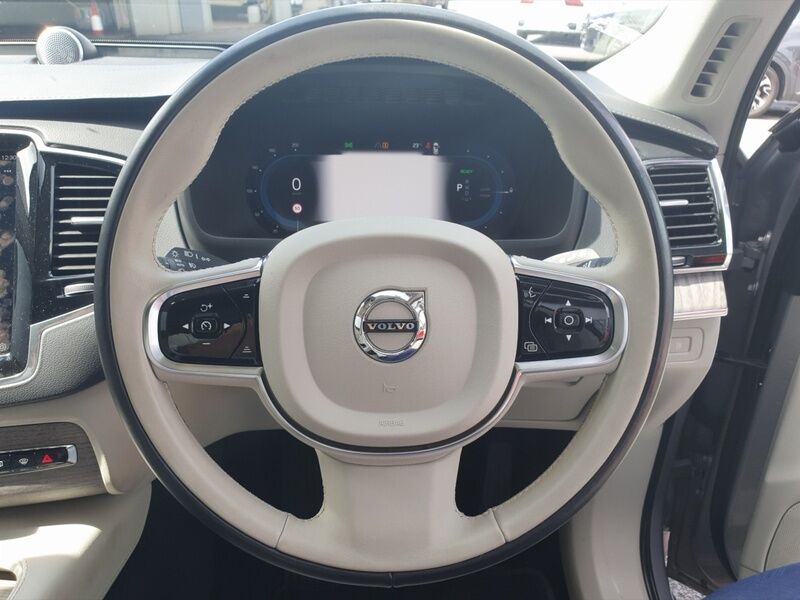 More views of Volvo XC90