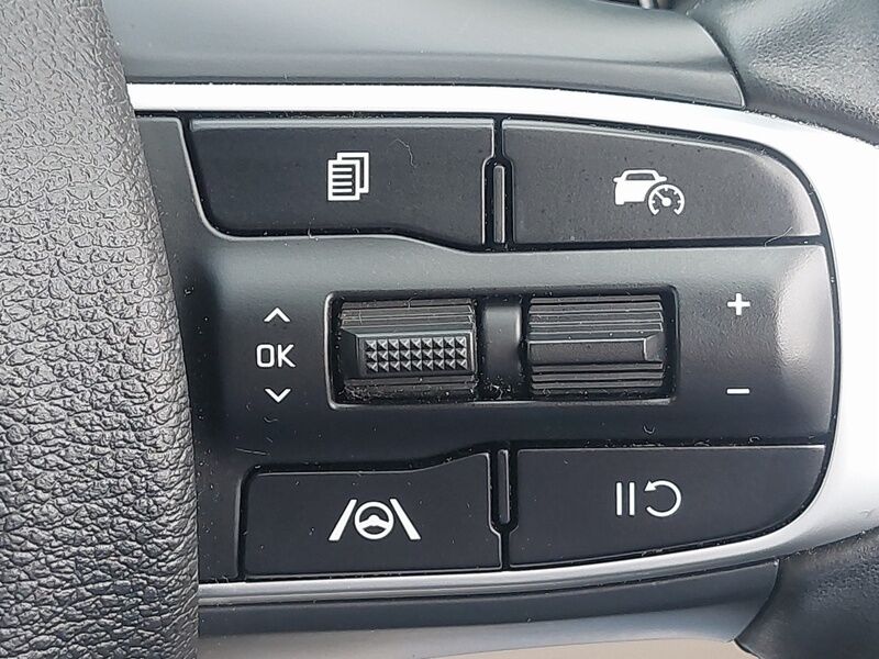 More views of Kia Sportage