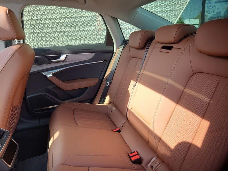 More views of Audi A6