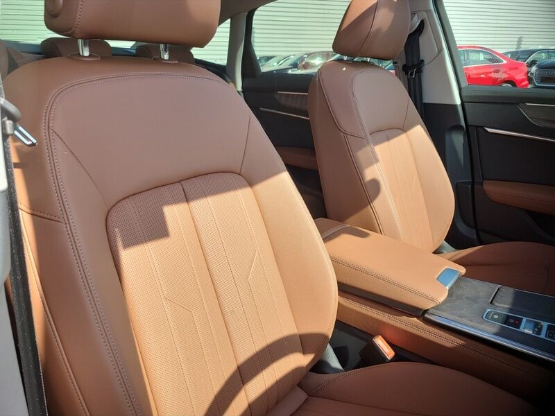 More views of Audi A6