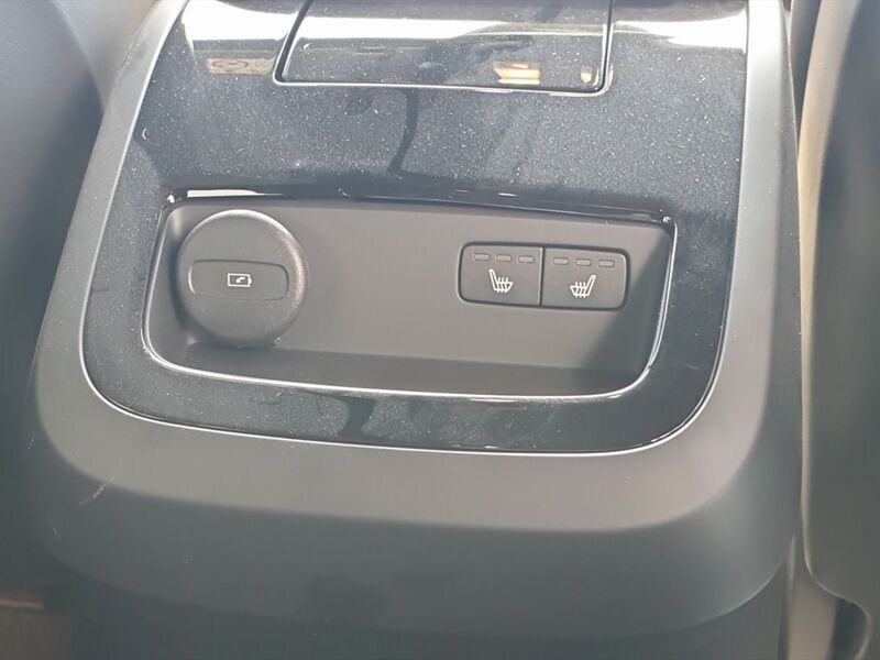 More views of Volvo V60