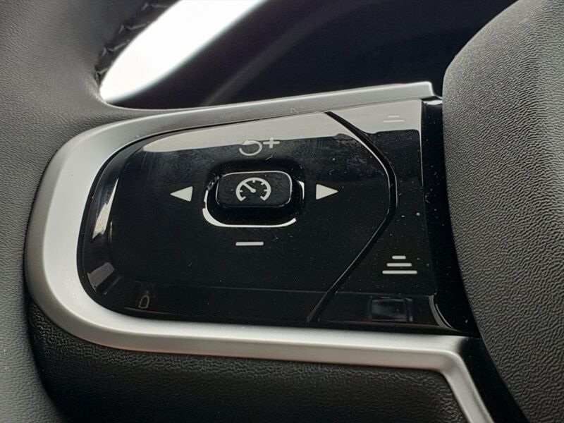 More views of Volvo XC60