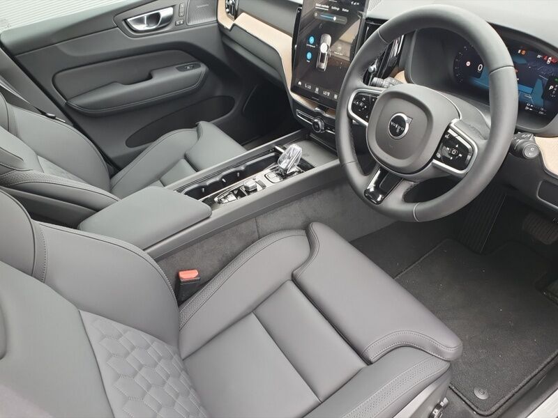 More views of Volvo XC60