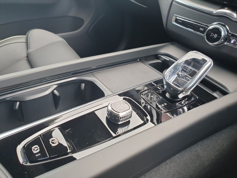 More views of Volvo XC60