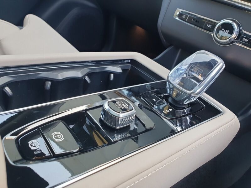 More views of Volvo XC90