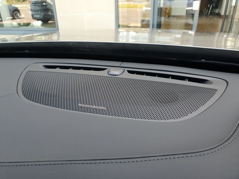 More views of Volvo XC90