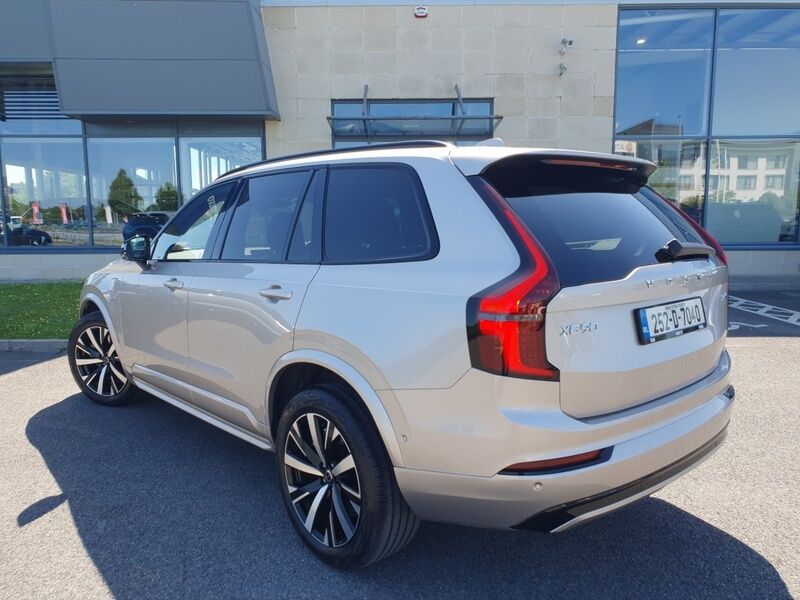 More views of Volvo XC90