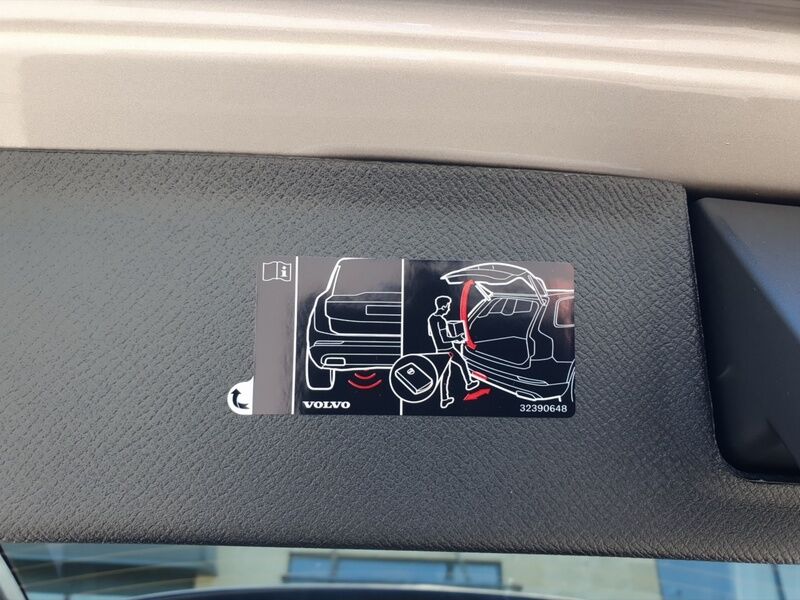 More views of Volvo XC90