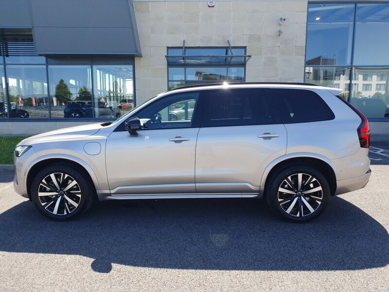 More views of Volvo XC90