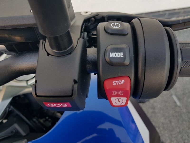 More views of BMW R 1300 R