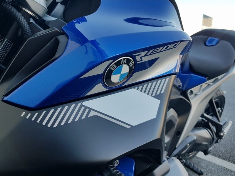 More views of BMW R 1300 R