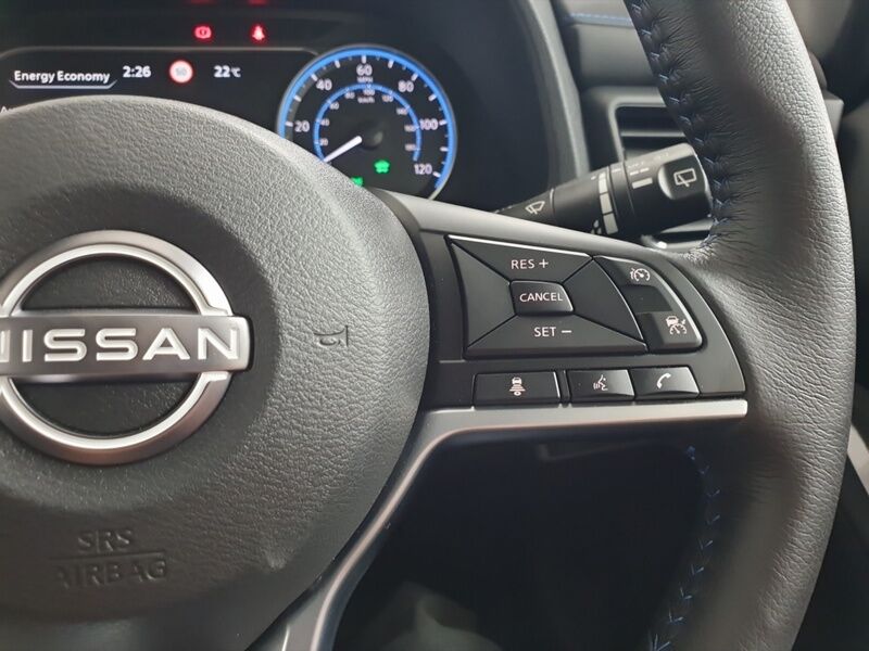 More views of Nissan Leaf