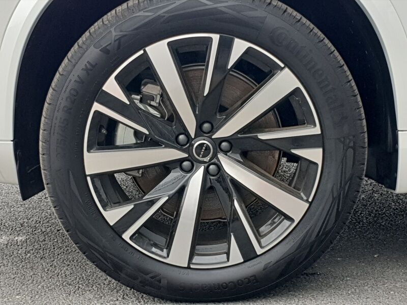 More views of Volvo XC90