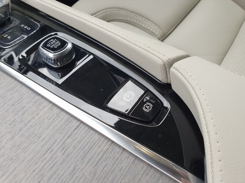 More views of Volvo XC90