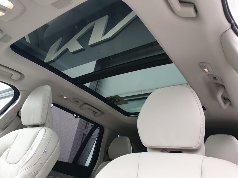 More views of Volvo XC90